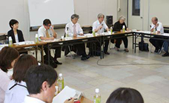 鳥取県アルコール健康障害対策会議の様子